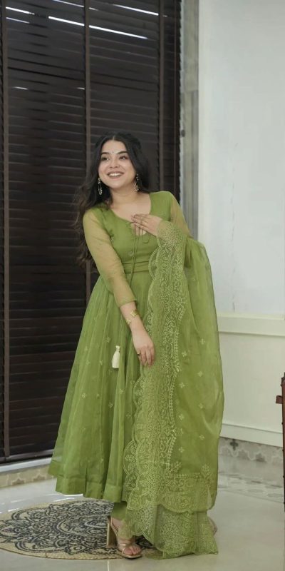 Aglow Green Color Georgette Embroidery Work Salwar Suit