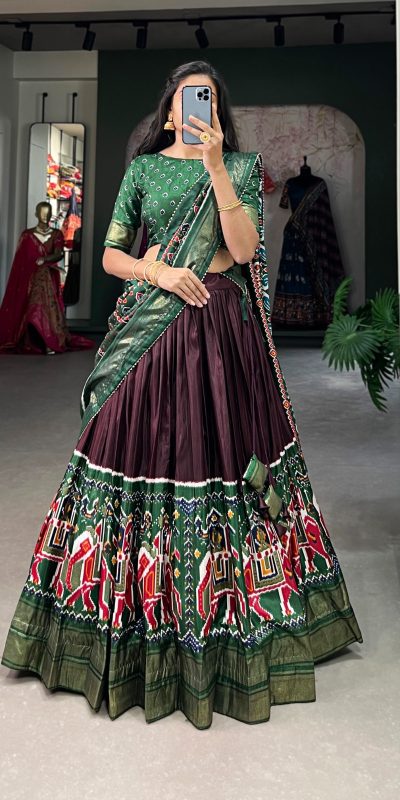 LNB 1623 Broun Color Fabulous Dola Silk Patola Print And Foil Work Lehenga Choli Wedding, Festive, Events Expected DeliveryΒ 4-6 Working Days@2199/- Only | Lehenga, Bollywood Lehenga, Creative Lehenga, Designer Lehenga, Embroidered Lehenga, Party Wear Lehenga