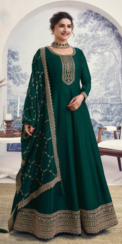 Splendorous Green Color Silk Georgette with Embroidery Work Anarkal Suit