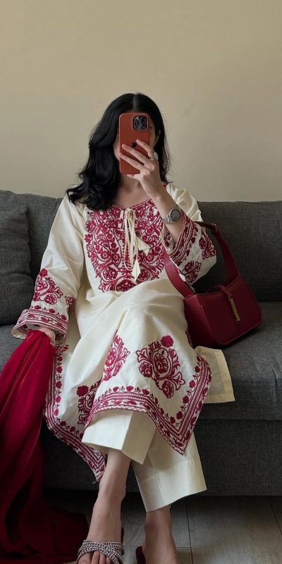 BE 386 Off White Color Roman Silk Embroidery Work Salwar Suit Casual, Wedding, Festive, Events . Expected Delivery 4-6 Working Days @1899/- only | Jump Suits, Salwar suit, Casual Suits, Creative suits, Designer Suits, Palazzo Suits, Party Wear Suits, Patiala Suits, Straight Suits