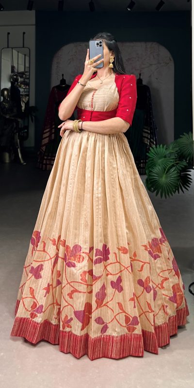 YNF 5027 Red Color Green Silk Printed Gown Casual, Wedding, Festive, Events . Expected Delivery 4-6 Working Days @1799/- only | Gowns, Bollywood Gowns, Creative Gowns, Designer Gowns, Embroidered Gowns, Party Wear Gowns