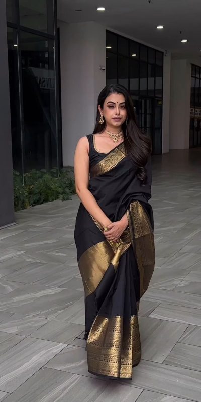 KP 5095 Black Color Jacquard With Designer Work All Over Saree . Exclusive Offer ₹1344. Delivery 4-6 Working Days. Shop now. | Sarees, Bollywood Sarees, Creative Sarees, Designer Sarees, Embroidered Sarees, Ethnic Saree, Modern Digital sarees, Party Wear Sarees