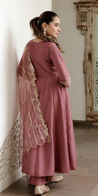 NSR 871 Onion Roman Simmer Silk With Fecny Sleeve with Lace Work & Embroidery Work Gown. Festive Deal ₹2999. Delivery 4-6 Working Days. Shop now. | Gowns, Bollywood Gowns, Creative Gowns, Designer Gowns, Embroidered Gowns, Party Wear Gowns