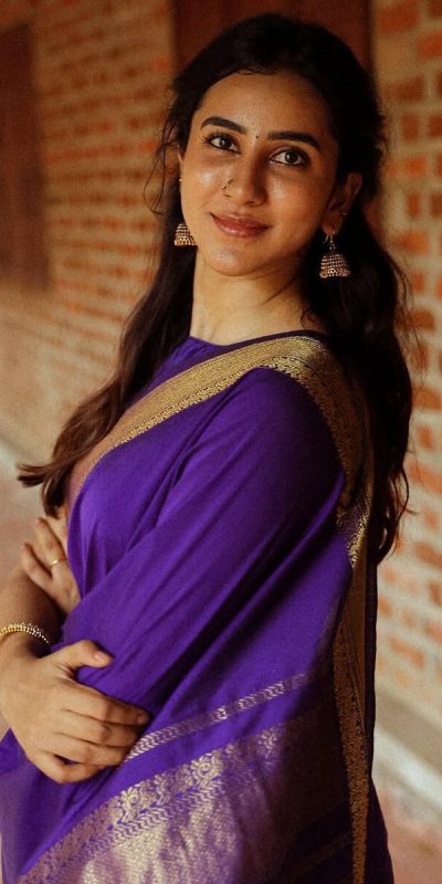 KP 6031 Purple Soft Lichi Silk Cloth Saree with Designer Work. Affordable Price ₹1349. Delivery 4-6 Working Days. Shop now. | Sarees, Bollywood Sarees, Creative Sarees, Designer Sarees, Embroidered Sarees, Ethnic Saree, Modern Digital sarees, Party Wear Sarees