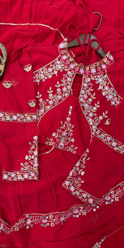 BE 280 Red Georgette Lehenga Saree Perfect for Wedding, Party, Cultural Events, Housewarming, Ganesh Chaturthi . Affordable Price ₹2399. Delivery 4- | Lehenga, Bollywood Lehenga, Creative Lehenga, Designer Lehenga, Embroidered Lehenga, Party Wear Lehenga
