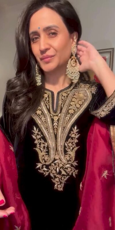 SRK 5216 Black in Viscose Velvet Embroidery Work & Lace Work Salwar Suit . Special Price ₹1899. Delivery 4-6 Working Days. Shop now. | Lehenga, Bollywood Lehenga, Creative Lehenga, Designer Lehenga, Embroidered Lehenga, Party Wear Lehenga