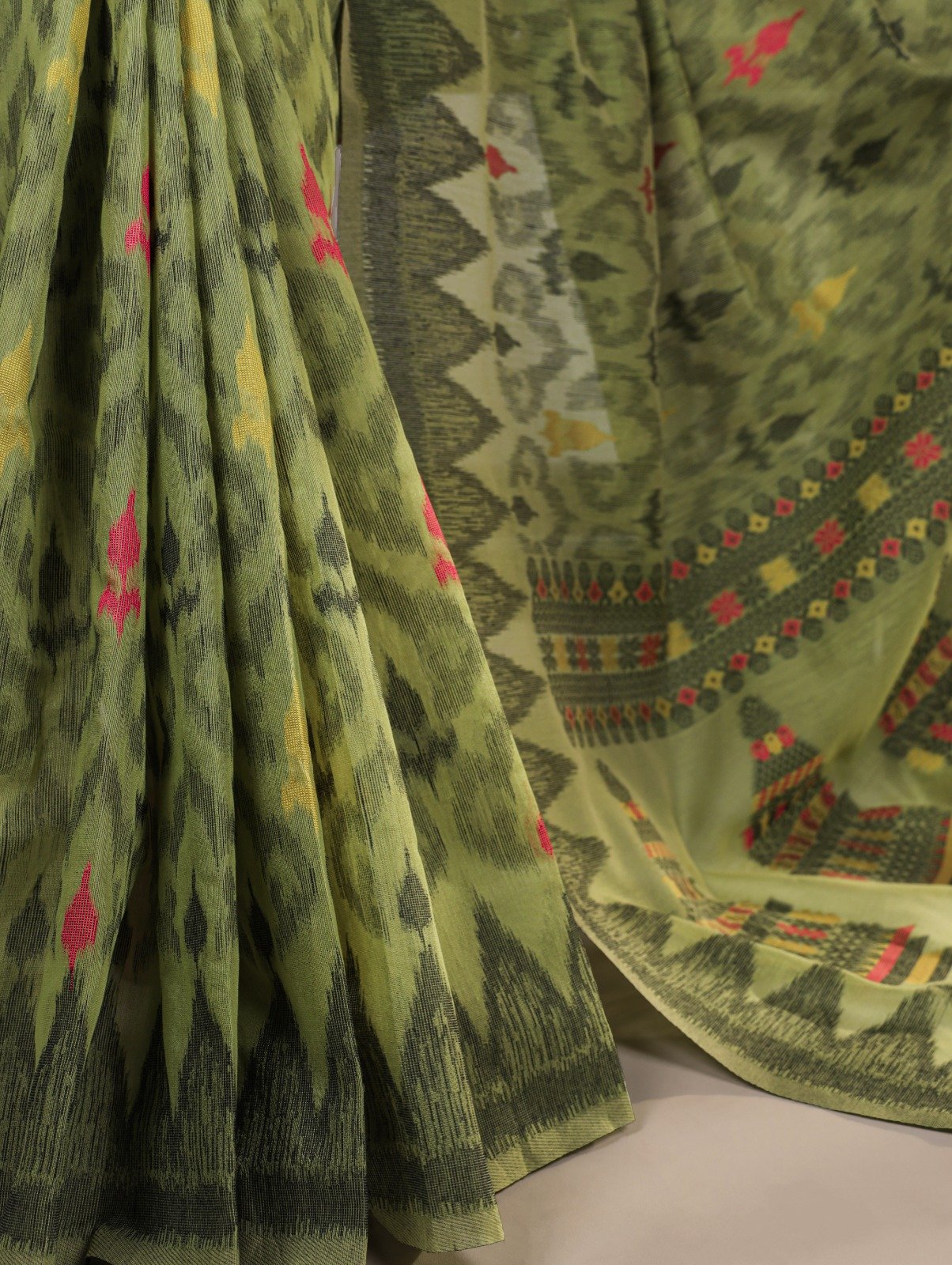 Mahendi Poly Cotton Thread Weaving Work Saree - Image 3