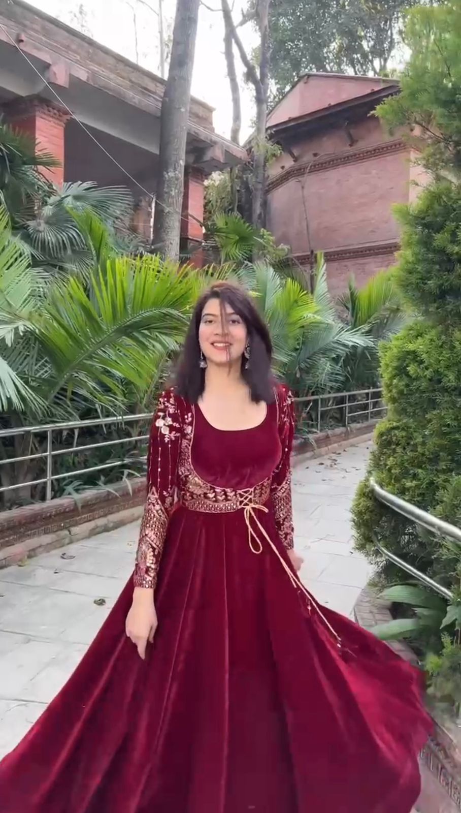 Maroon 9000 Velvet Thread With Sequence Gown