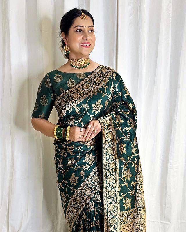 KP 6042 Peacock Green Color Soft Lichi Silk Saree with Lace Border & Lace Work. Get it for ₹1399. Delivery 4-6 Working Days. Shop now. | Sarees, Bollywood Sarees, Creative Sarees, Designer Sarees, Embroidered Sarees, Ethnic Saree, Modern Digital sarees, Party Wear Sarees