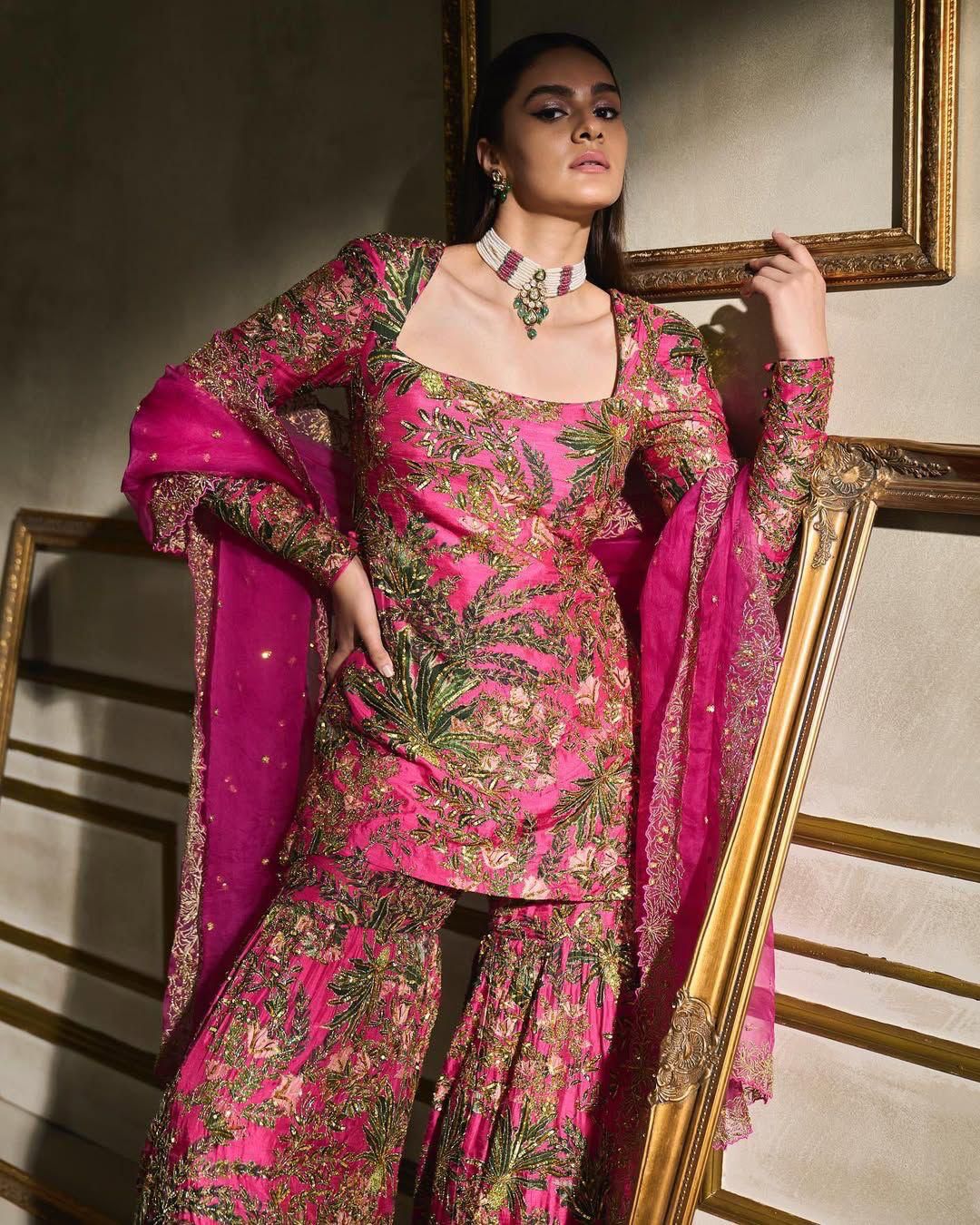 BD 1731 Pink Silk- Faux Georgette Digital Print Salwar Suit Casual, Wedding, Party, Festive, Events Etc.4-6 Working Days@ 1999/-only | Jump Suits, Salwar suit, Casual Suits, Creative suits, Designer Suits, Palazzo Suits, Party Wear Suits, Patiala Suits, Straight Suits