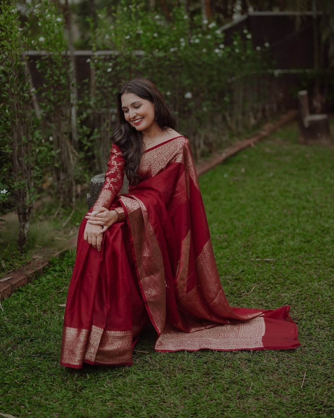 Red Soft Lichi Silk Border Lace Work Saree - Image 5