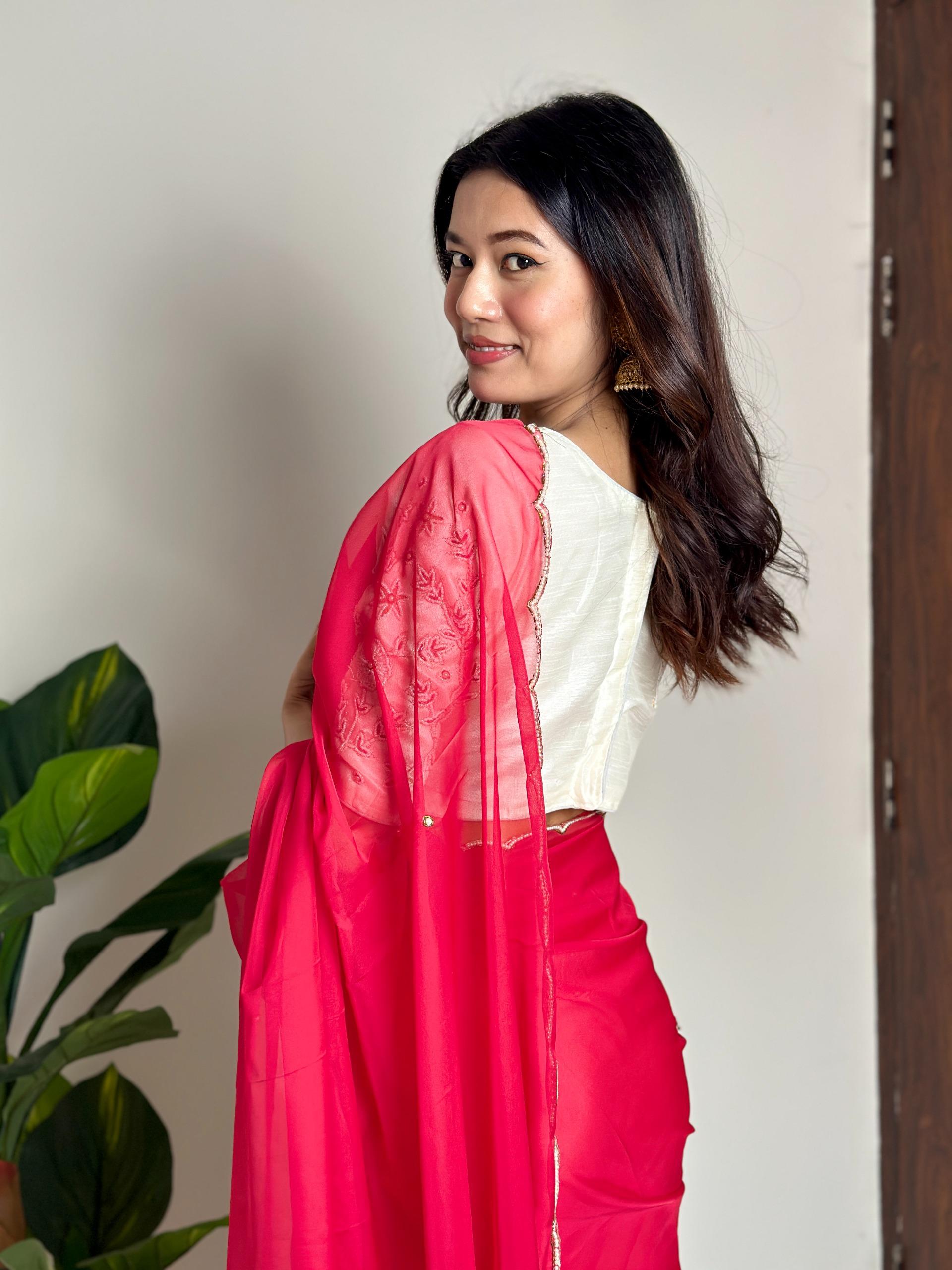 Red Soft Organza With Handwork Saree - Image 3