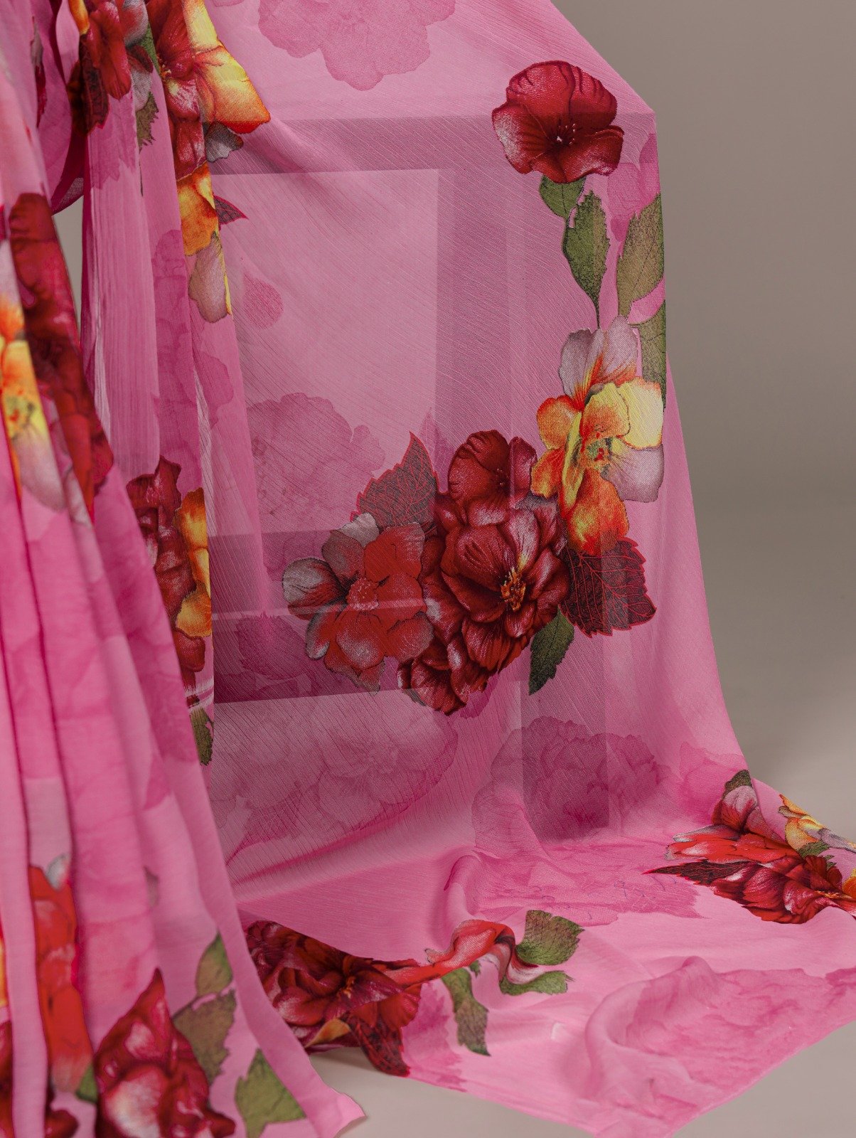 Pink Chiffon Lace Work Saree - Image 3