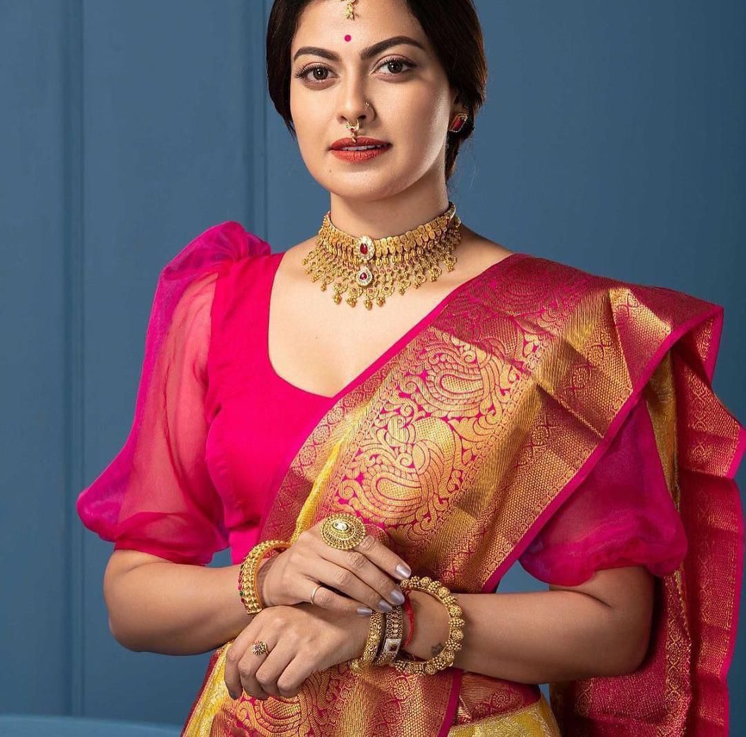 Mustered Soft Lichi Silk Border Lace Work Saree - Image 9