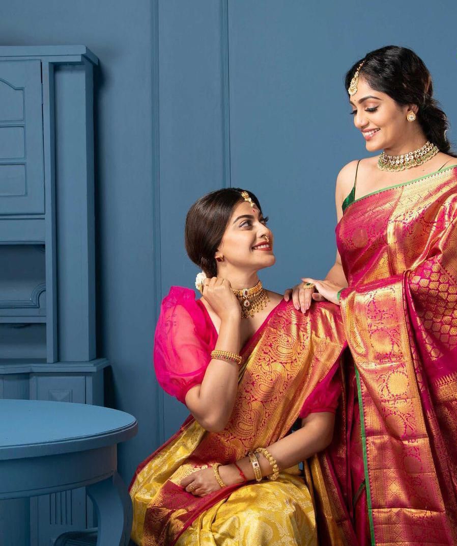 Mustered Soft Lichi Silk Border Lace Work Saree - Image 8