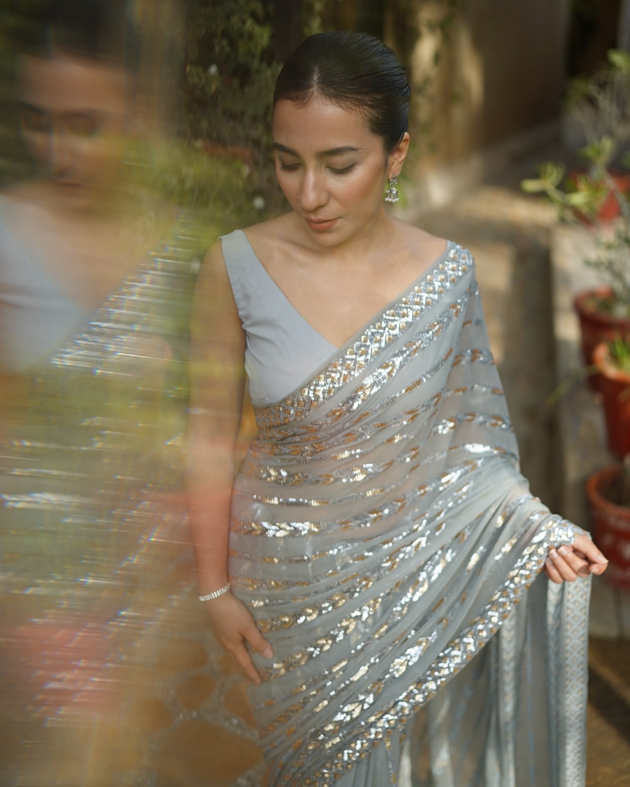 Silver Georgette Lace Embroidery Work Saree - Image 4