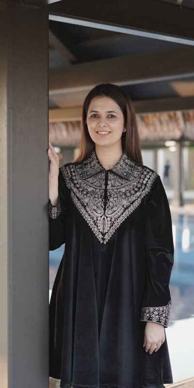 BE 413 Black Color Velvet Salwar Suit with Embroidery Work. Wedding, Party, Festive, Events, Special Price ₹1799. Delivery 4-6 Working Days. Shop now. | Jump Suits, Tops & Bottoms, Track Suits, Salwar suit, Casual Suits, Creative suits, Designer Suits, Palazzo Suits, Party Wear Suits, Patiala Suits, Straight Suits, Trendy Wear