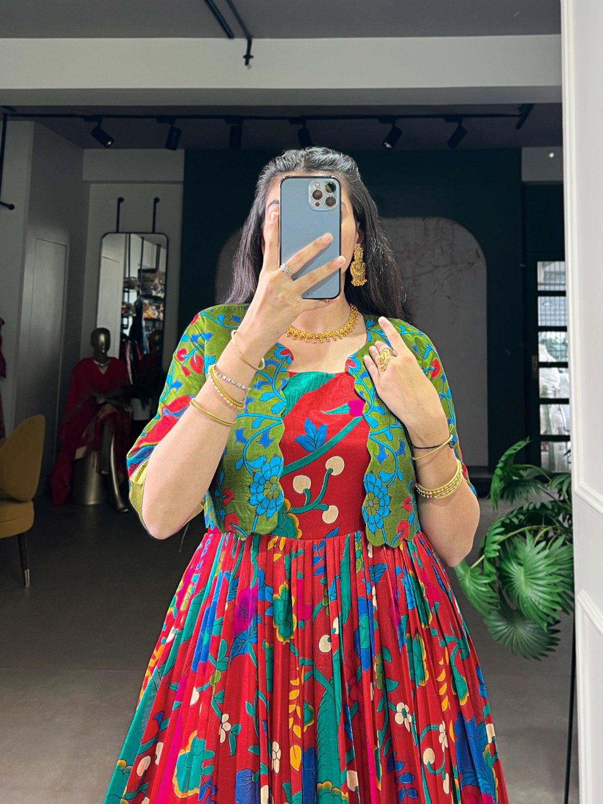 Maroon Taser Silk Zari Work Kalamkari Print Gown - Image 4