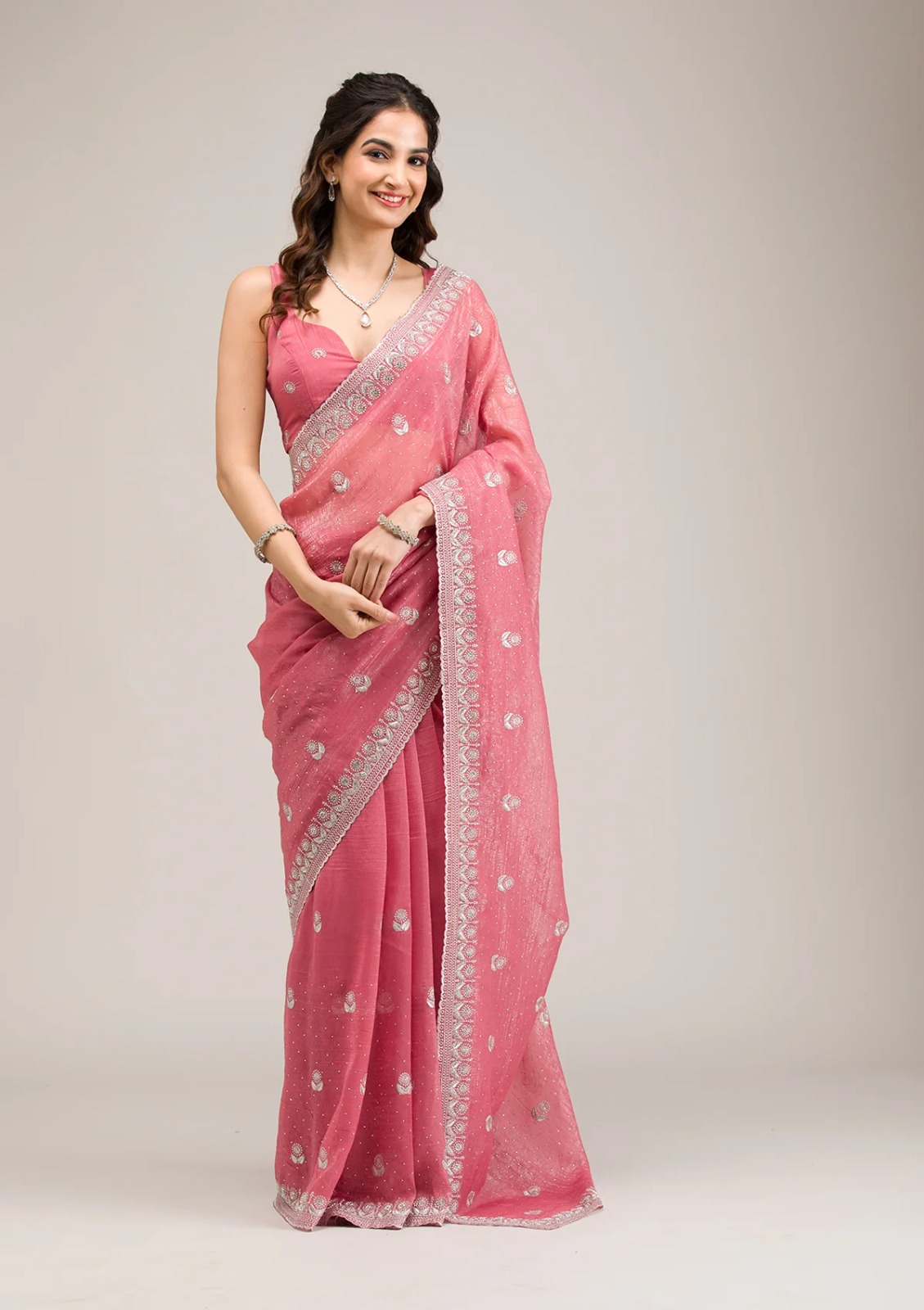 BT 439 Peach Crunchy Ciffon Saree Perfect for Wedding, Party, Bridal Wear, Raksha Bandhan, Festival Celebrations – . Special Price ₹1899. Delivery 4-6 | Sarees, Bollywood Sarees, Creative Sarees, Designer Sarees, Embroidered Sarees, Ethnic Saree, Modern Digital sarees, Party Wear Sarees