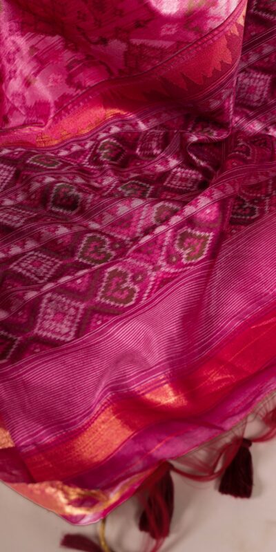 YNF 7416 Pink Color Jacquard Silk Patola Print Zari Weaving Work Saree Casual, Wedding, Festive, Events . Expected Delivery  4-6 Working Days @2599/- only                                                                                | Sarees, Bollywood Sarees, Creative Sarees, Designer Sarees, Embroidered Sarees, Ethnic Saree, Modern Digital sarees, Party Wear Sarees