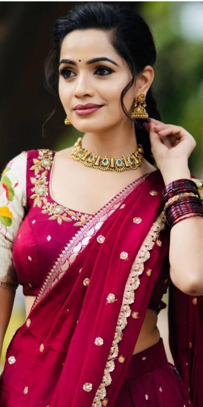 PC 515 Red Georgette Lehenga Choli Perfect for Wedding, Party, Family Gatherings, Sangeet, Durga Puja – . Now at just ₹2399. Delivery 4-6 Working Days. | Lehenga, Bollywood Lehenga, Creative Lehenga, Designer Lehenga, Embroidered Lehenga, Party Wear Lehenga