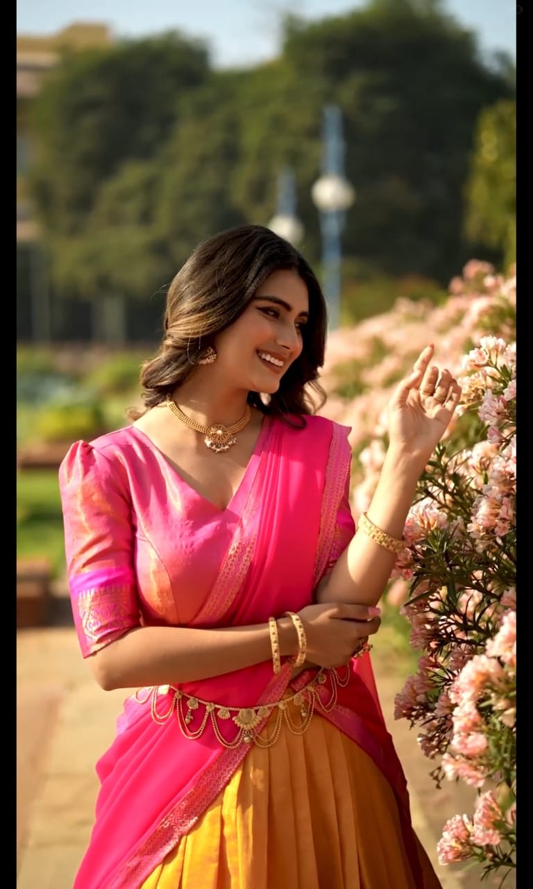 LNB 2001 Yellow Color Peaceful Kanchipuram Zari Weaving Lehenga Choli Wedding, Festive, Events Expected Delivery 4-6 Working Days@2199/- Only | Lehenga, Bollywood Lehenga, Creative Lehenga, Designer Lehenga, Embroidered Lehenga, Party Wear Lehenga