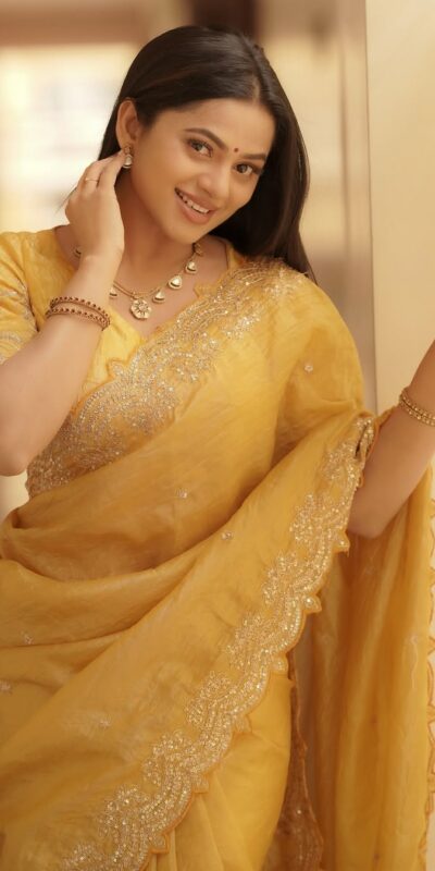 JR 642 Yellow Soft gold crush Saree Perfect for Wedding, Party, Diwali, Pongal, Baisakhi – . Now at just ₹1999. Delivery 4-6 Working Days. Shop now. | Sarees, Bollywood Sarees, Creative Sarees, Designer Sarees, Embroidered Sarees, Ethnic Saree, Modern Digital sarees, Party Wear Sarees