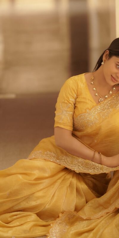 JR 642 Yellow Soft gold crush Saree Perfect for Wedding, Party, Diwali, Pongal, Baisakhi – . Now at just ₹1999. Delivery 4-6 Working Days. Shop now. | Sarees, Bollywood Sarees, Creative Sarees, Designer Sarees, Embroidered Sarees, Ethnic Saree, Modern Digital sarees, Party Wear Sarees