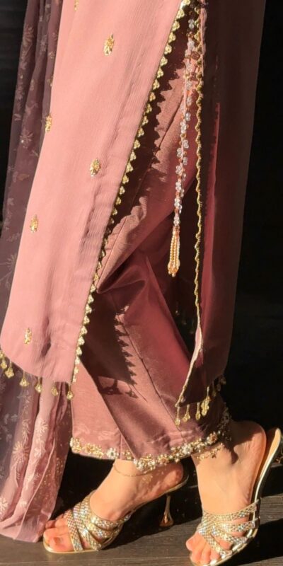 SRK 5328 Onion Color Dual Tone Star Georgette Salwar Suit with Embroidery Work. Affordable Price ₹1949. Delivery 4-6 Working Days. Shop now. | Jump Suits, Salwar suit, Casual Suits, Creative suits, Designer Suits, Palazzo Suits, Party Wear Suits, Patiala Suits, Straight Suits