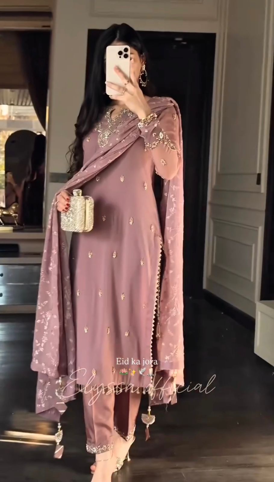 SRK 5328 Onion Color Dual Tone Star Georgette Salwar Suit with Embroidery Work. Affordable Price ₹1949. Delivery 4-6 Working Days. Shop now. | Jump Suits, Salwar suit, Casual Suits, Creative suits, Designer Suits, Palazzo Suits, Party Wear Suits, Patiala Suits, Straight Suits