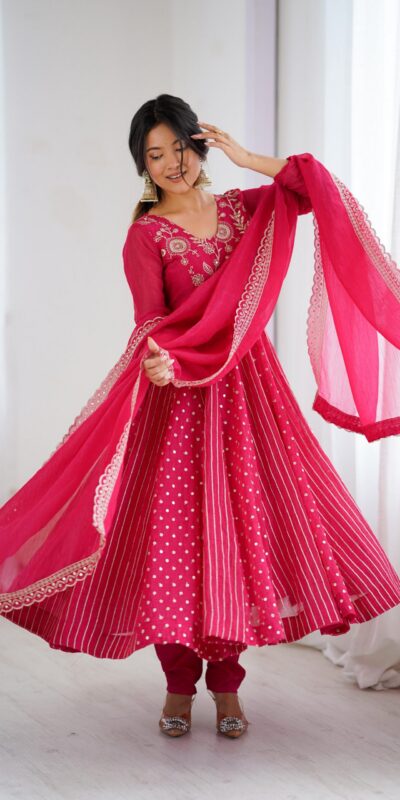 SRK 5293 Pink With Crunchy Silk With Fully Flair with Lace Work & Embroidery Work Anarkali Gown . Introductory Price ₹2149. Delivery 4-6 Worki | Gowns, Bollywood Gowns, Creative Gowns, Designer Gowns, Embroidered Gowns, Party Wear Gowns