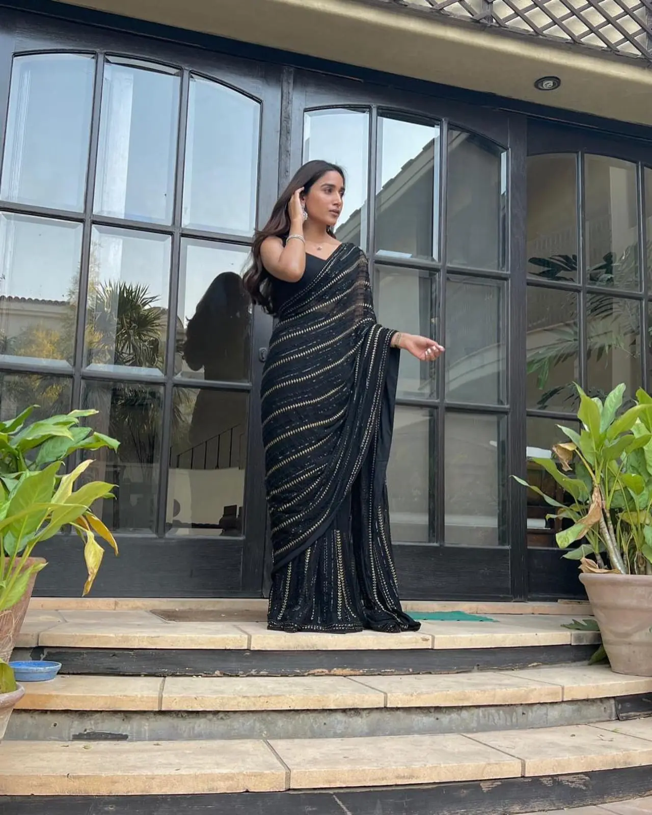 JR 595 Black Color Georgette Sequence Work With Peiping Saree Casual, Party Wear, Wedding, Events Etc. Expected Delivery 4-6 Working Days 1699/- | Sarees, Bollywood Sarees, Creative Sarees, Designer Sarees, Embroidered Sarees, Ethnic Saree, Modern Digital sarees, Party Wear Sarees