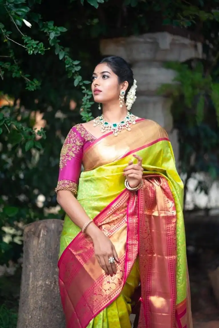 KP 4018 Green Color Soft Lichi Silk Jacquard Work Saree Casual, Party Wear, Wedding, Events Etc. Expected Delivery 4-6 Working Days @1499/- | Sarees, Bollywood Sarees, Creative Sarees, Designer Sarees, Embroidered Sarees, Ethnic Saree, Modern Digital sarees, Party Wear Sarees