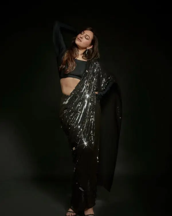 Black Georgette Heavy Sequins Embroidery Saree - Image 2