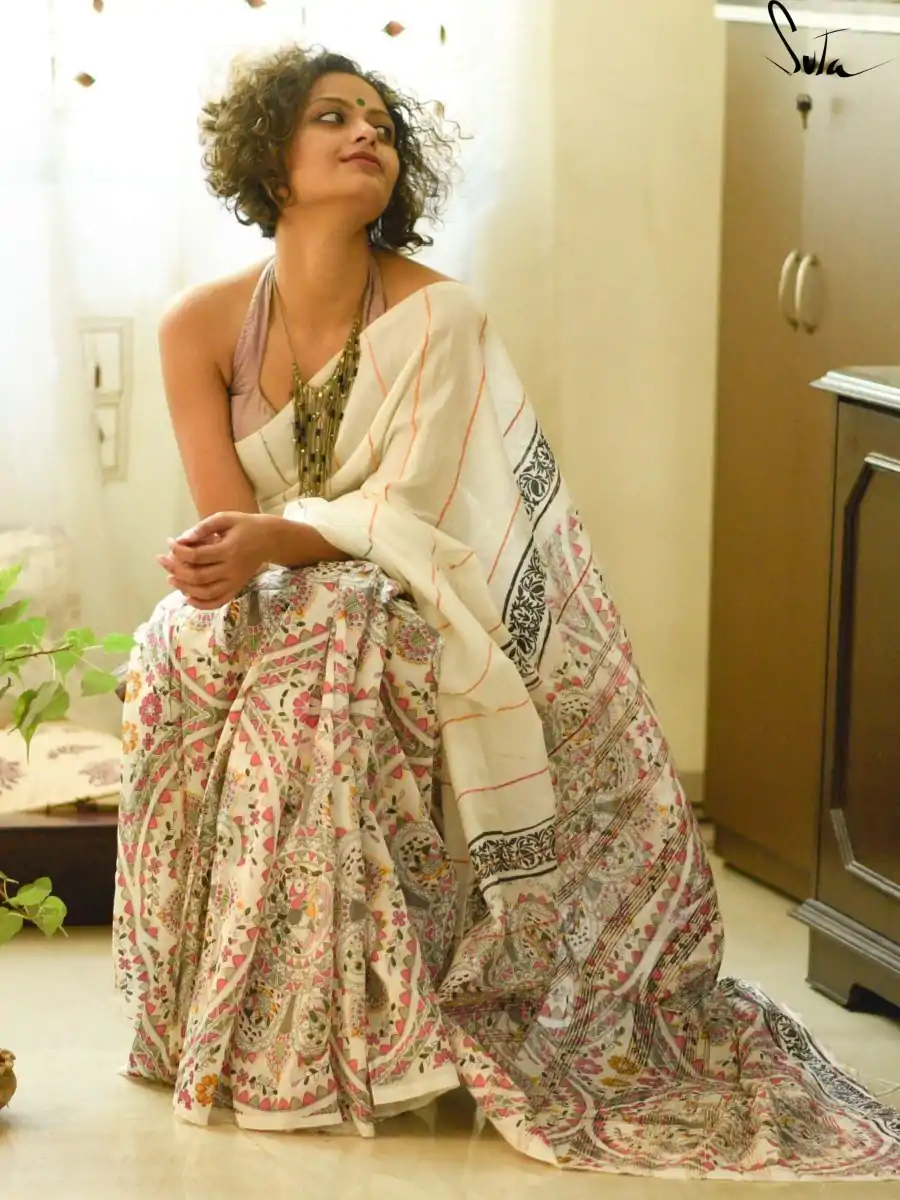 KT 197 White Color S Heavy Dola Silk Digital Print Saree Casual, Wedding, Festive, Events . Expected Delivery  4-6 Working Days @1449/- only                                                                                                                                             | Sarees, Bollywood Sarees, Creative Sarees, Designer Sarees, Embroidered Sarees, Ethnic Saree, Modern Digital sarees, Party Wear Sarees