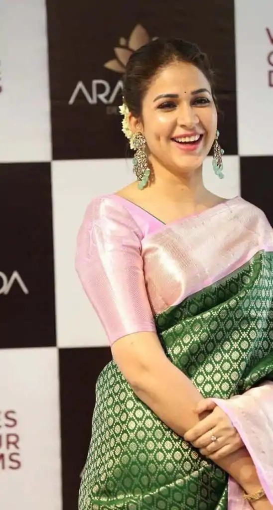 Graceful Green Color Soft Litchi Silk Jacquard Work On All Over Saree