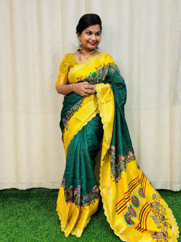 Green Dola Mangalagiri Checks Floral Print Saree