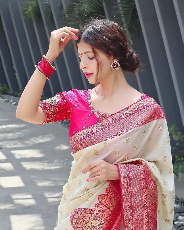 KP 4095 Half White Color Soft Lichi Silk Jacquard Work On All Over Saree Casual, Wedding, Festive, Events . Expected Delivery  4-6 Working Days @1499/- only                                                                                                                                             | Sarees, Bollywood Sarees, Creative Sarees, Designer Sarees, Embroidered Sarees, Ethnic Saree, Modern Digital sarees, Party Wear Sarees