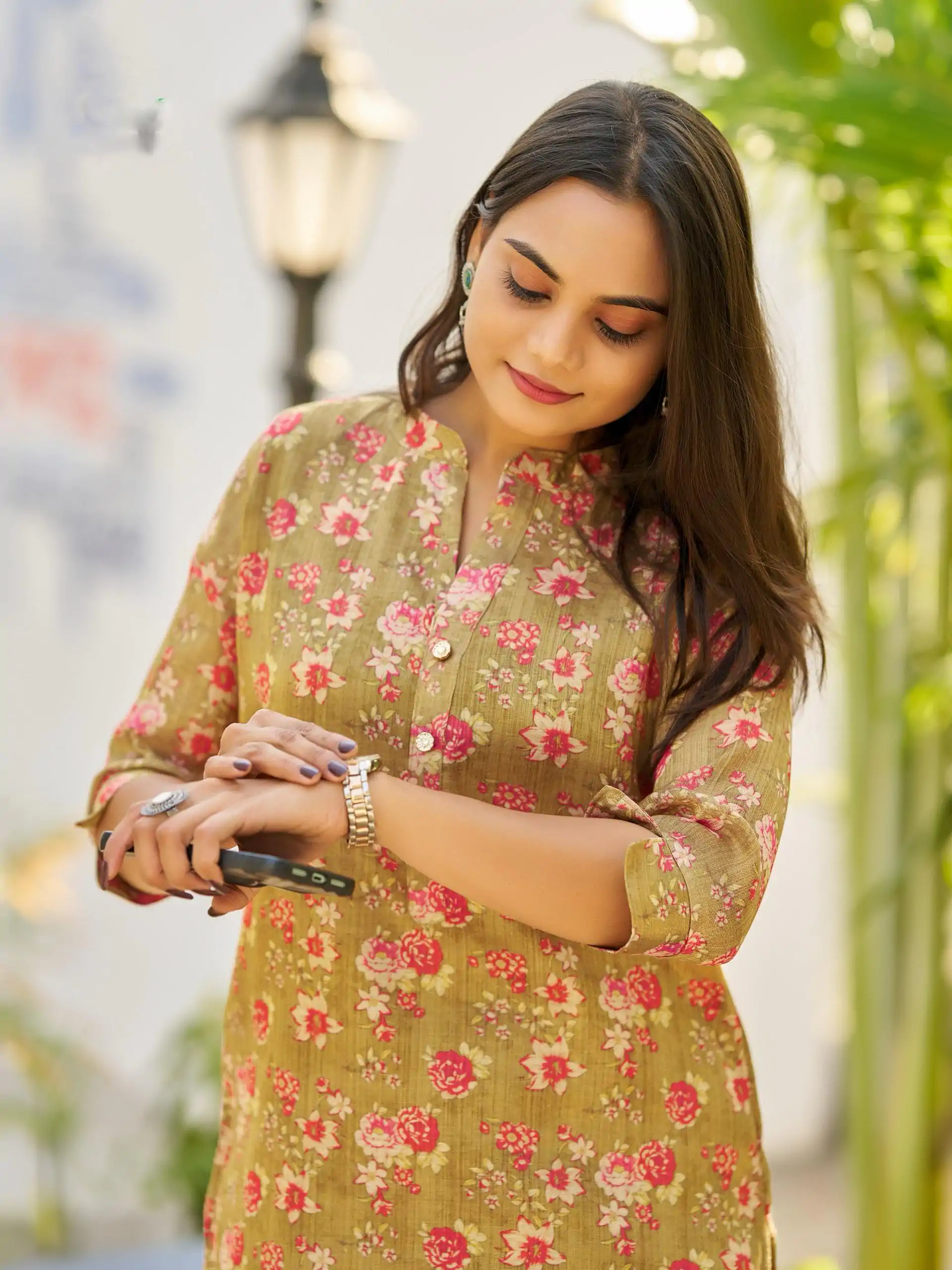 INLI Mehandi Pista Color Simmer Silk Office Wear Printed Kurti Casual, Wedding, Party, Festive, Events Etc. Expected Delivery 4-6 Working Days @1399/- | Kurti, Bollywood Kurti, Creative Kurtis, Designer Kurti, Party Wear Kurti, Selfie Kurti