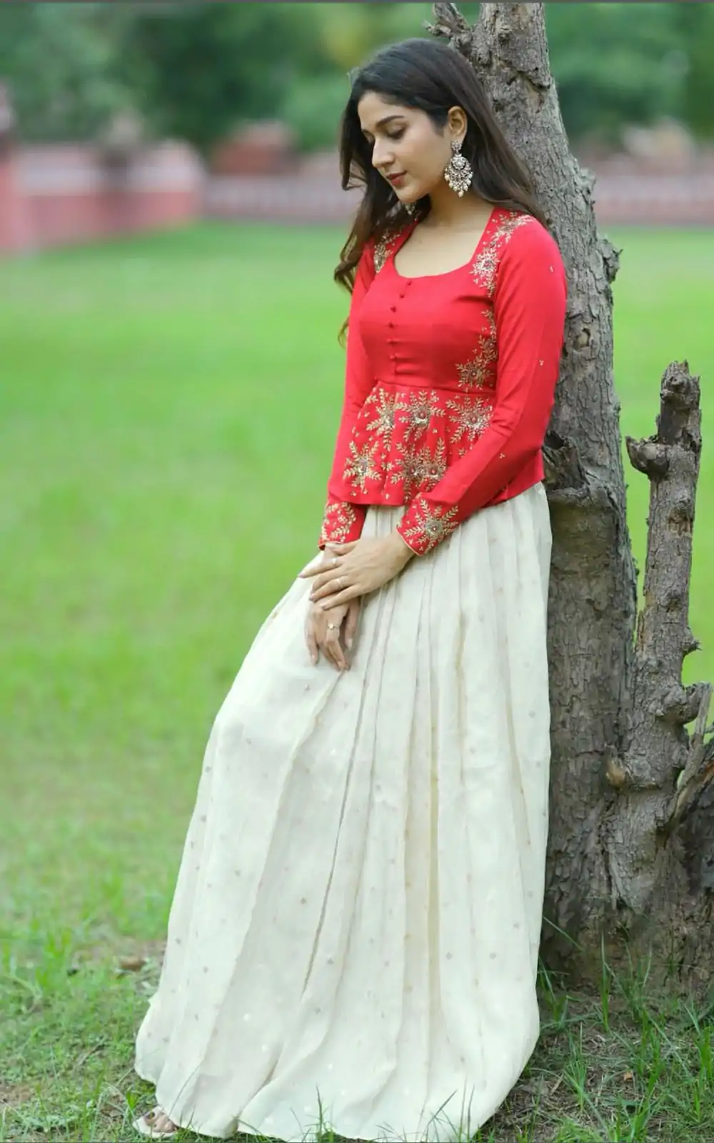 PC 496 White Red Color Chinon Thread Sequence Lehenga Choli Casual, Wedding, Festive, Events . Expected Delivery  4-6 Working Days @2049/- only                                                                                                                                             | Lehenga, Bollywood Lehenga, Creative Lehenga, Designer Lehenga, Embroidered Lehenga, Party Wear Lehenga