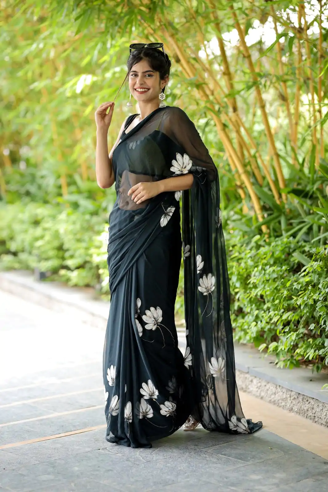 SC 411 Black Color Soft Georgette Silk All Over Saree Casual, Wedding, Festive, Events . Expected Delivery  4-6 Working Days @1599/- only                                                                                                                                           | Sarees, Bollywood Sarees, Creative Sarees, Designer Sarees, Embroidered Sarees, Ethnic Saree, Modern Digital sarees, Party Wear Sarees