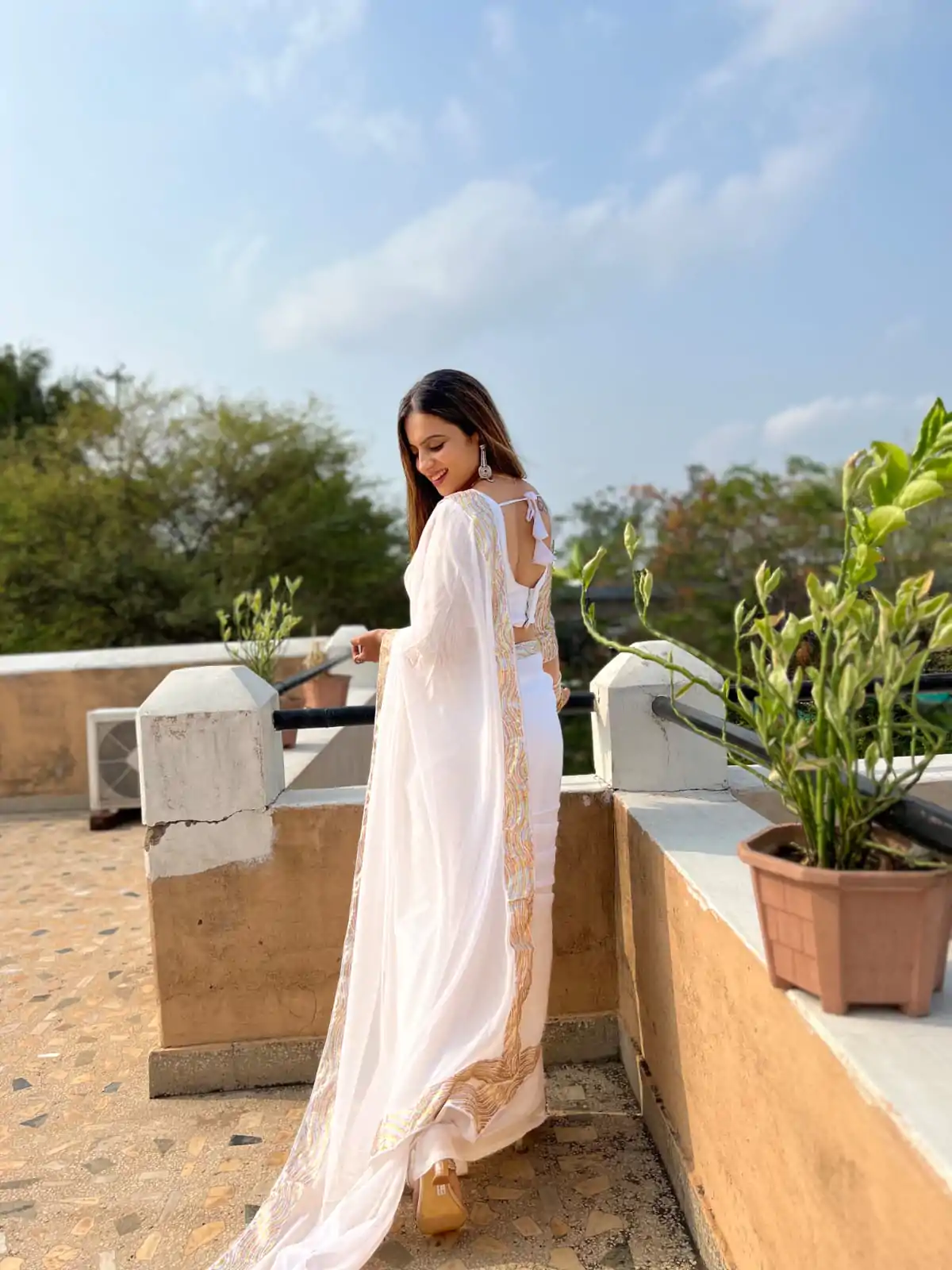 JR 579 White Color Georgette Sequence Work Lace Saree Casual, Wedding, Festive, Events . Expected Delivery  4-6 Working Days @1599/- only                                                                                                                                             | Sarees, Bollywood Sarees, Creative Sarees, Designer Sarees, Embroidered Sarees, Ethnic Saree, Modern Digital sarees, Party Wear Sarees