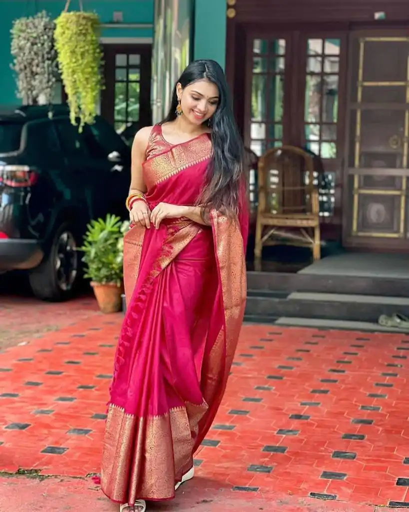 KP 3042 Red Color Soft Litchi Silk Jacquard Work Saree Casual, Wedding, Festive, Events . Expected Delivery  4-6 Working Days @1349/- only                                                                                                                                           | Sarees, Bollywood Sarees, Creative Sarees, Designer Sarees, Embroidered Sarees, Ethnic Saree, Modern Digital sarees, Party Wear Sarees