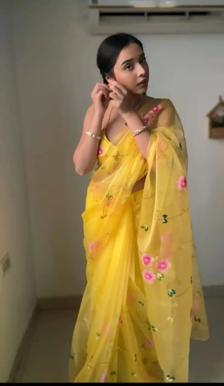 SC 236 Yellow Color Soft Organza Silk Ready To Wear Saree Casual, Wedding, Festive, Events . Expected Delivery  4-6 Working Days @1549/- only                                                                                                                                             | Sarees, Bollywood Sarees, Creative Sarees, Designer Sarees, Embroidered Sarees, Ethnic Saree, Modern Digital sarees, Party Wear Sarees