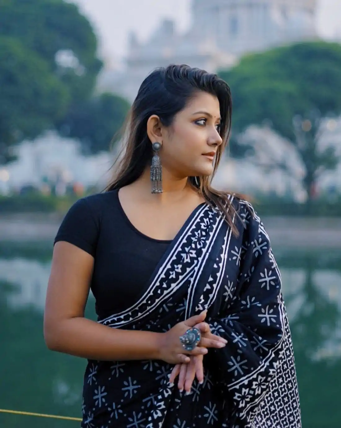 KP 4074 Pink  Color Lichi Silk Jacquard Work On All Over Saree Casual, Wedding, Festive, Events . Expected Delivery  4-6 Working Days @1399/- only                                                                                                                                           | Sarees, Bollywood Sarees, Creative Sarees, Designer Sarees, Embroidered Sarees, Ethnic Saree, Modern Digital sarees, Party Wear Sarees