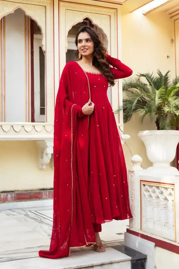 Red Georgette Handwork Real Diamond Salwar Suit - Image 3