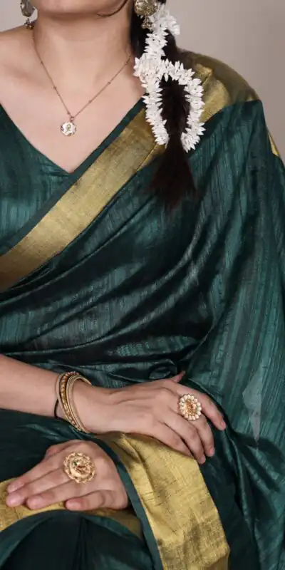 YNF 7903 Green Color Raw Silk Zari Weaving Work Saree Casual, Wedding, Festive, Events . Expected Delivery  4-6 Working Days @1699/- only                                                                                | Sarees, Bollywood Sarees, Creative Sarees, Designer Sarees, Embroidered Sarees, Ethnic Saree, Modern Digital sarees, Party Wear Sarees