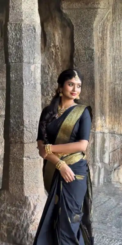 KP 5095 Butti Black Color Jacquard With Designer Work All Over Saree . Exclusive Offer ₹1344. Delivery 4-6 Working Days. Shop now. | Sarees, Bollywood Sarees, Creative Sarees, Designer Sarees, Embroidered Sarees, Ethnic Saree, Modern Digital sarees, Party Wear Sarees