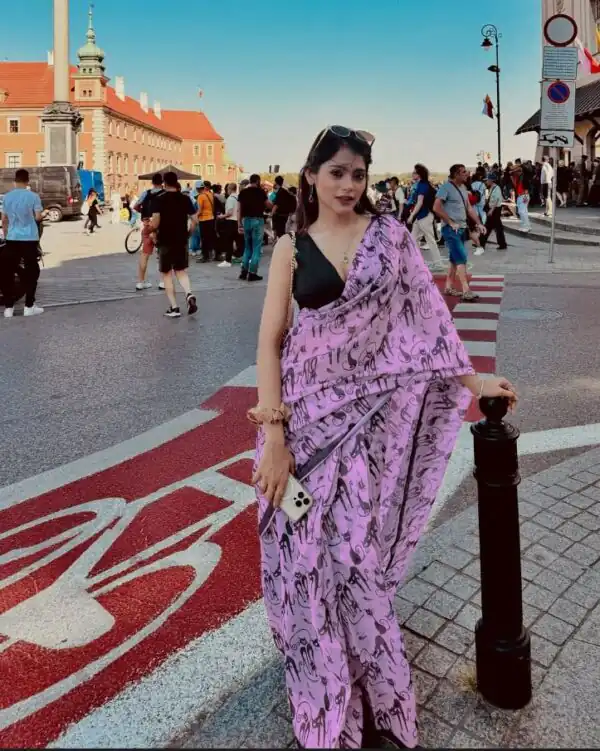 Lavender Soft Cotton Digital Print Lace Work Saree - Image 2
