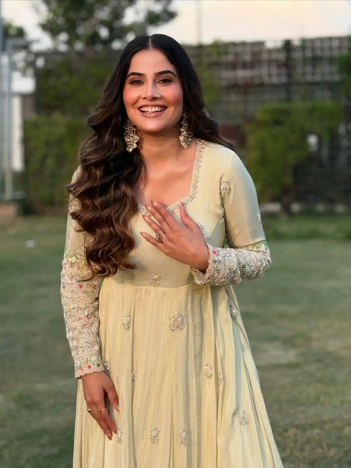 SSR 528 Off White Heavy Georgette With Heavy Embroidery Sequence Work Gown with Embroidery Work. Best Price ₹2399. Delivery 4-6 Working Days. | Gowns, Bollywood Gowns, Creative Gowns, Designer Gowns, Embroidered Gowns, Party Wear Gowns